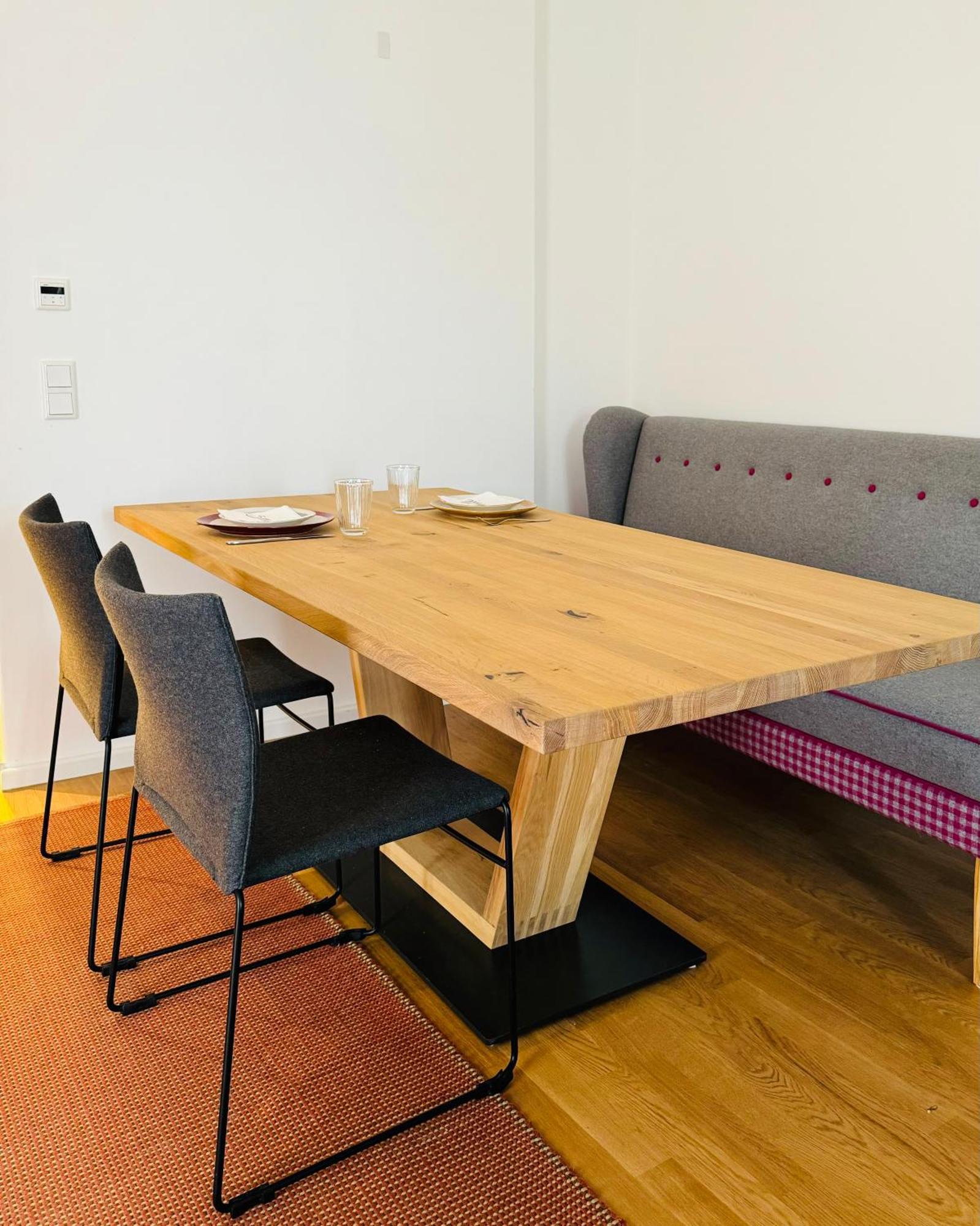 Tittmoning Greenhouse Apartment Am Stadtplatz מראה חיצוני תמונה