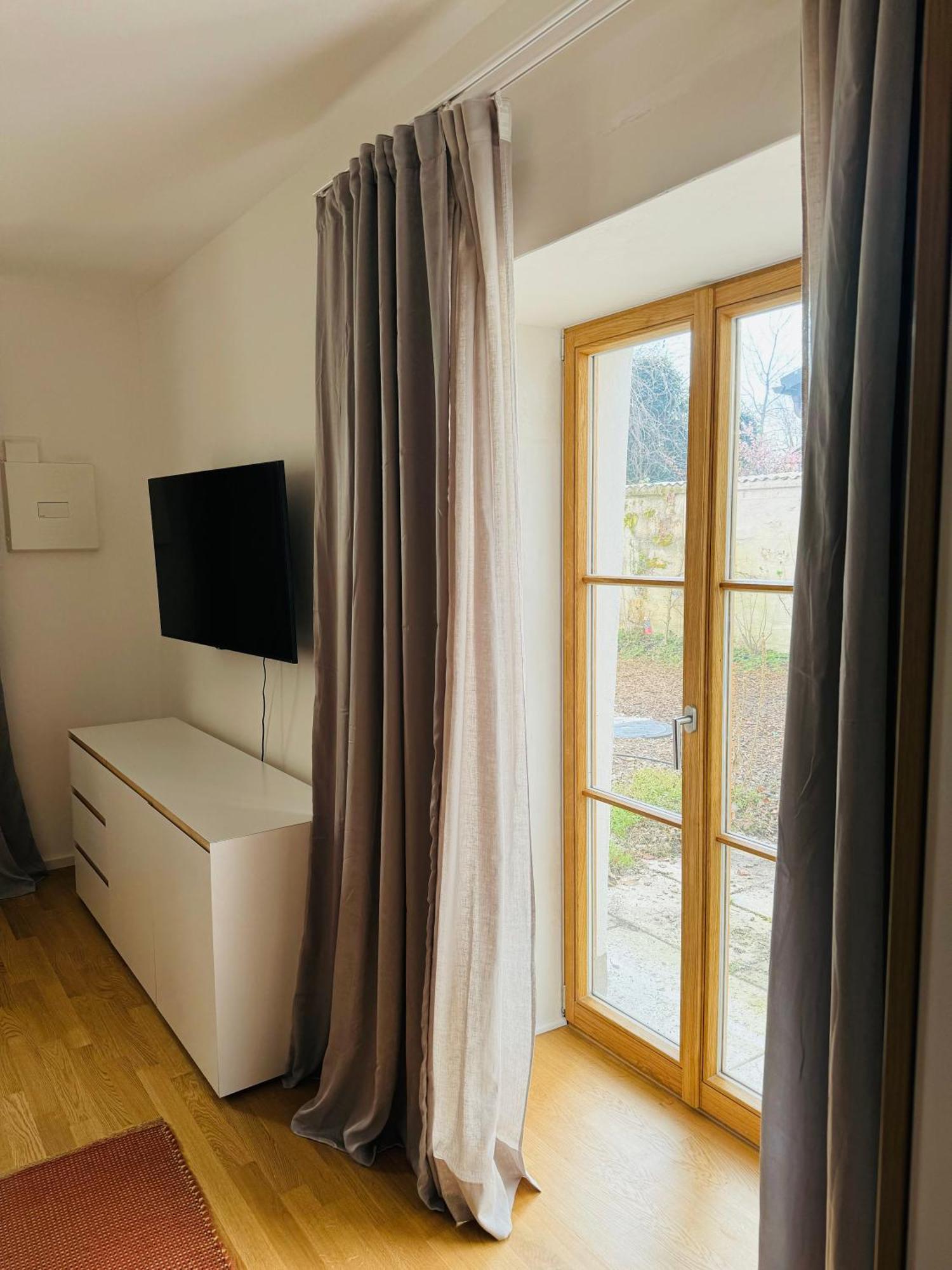 Tittmoning Greenhouse Apartment Am Stadtplatz מראה חיצוני תמונה